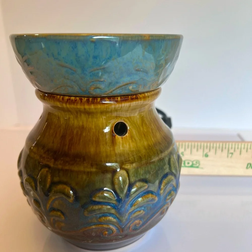 Brown and Blue Pottery Like Electric Candle Warmer.  New without Tags.
